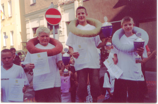 Die Sieger des Paderborner Seifenkistenrennens 2003
